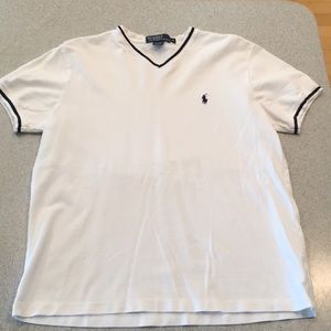 Men’s Medium V-Neck
